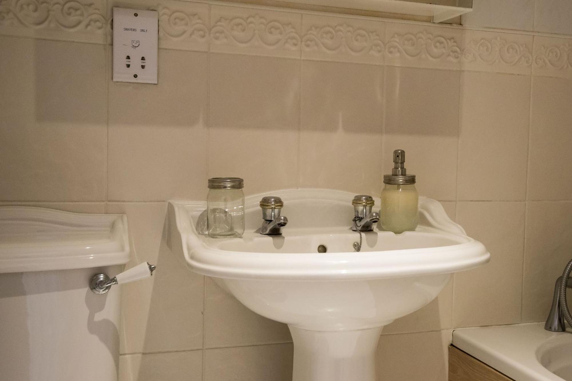 Hotel Spacious, 3 Bed House For 6 In Central Chester Zewnętrze zdjęcie