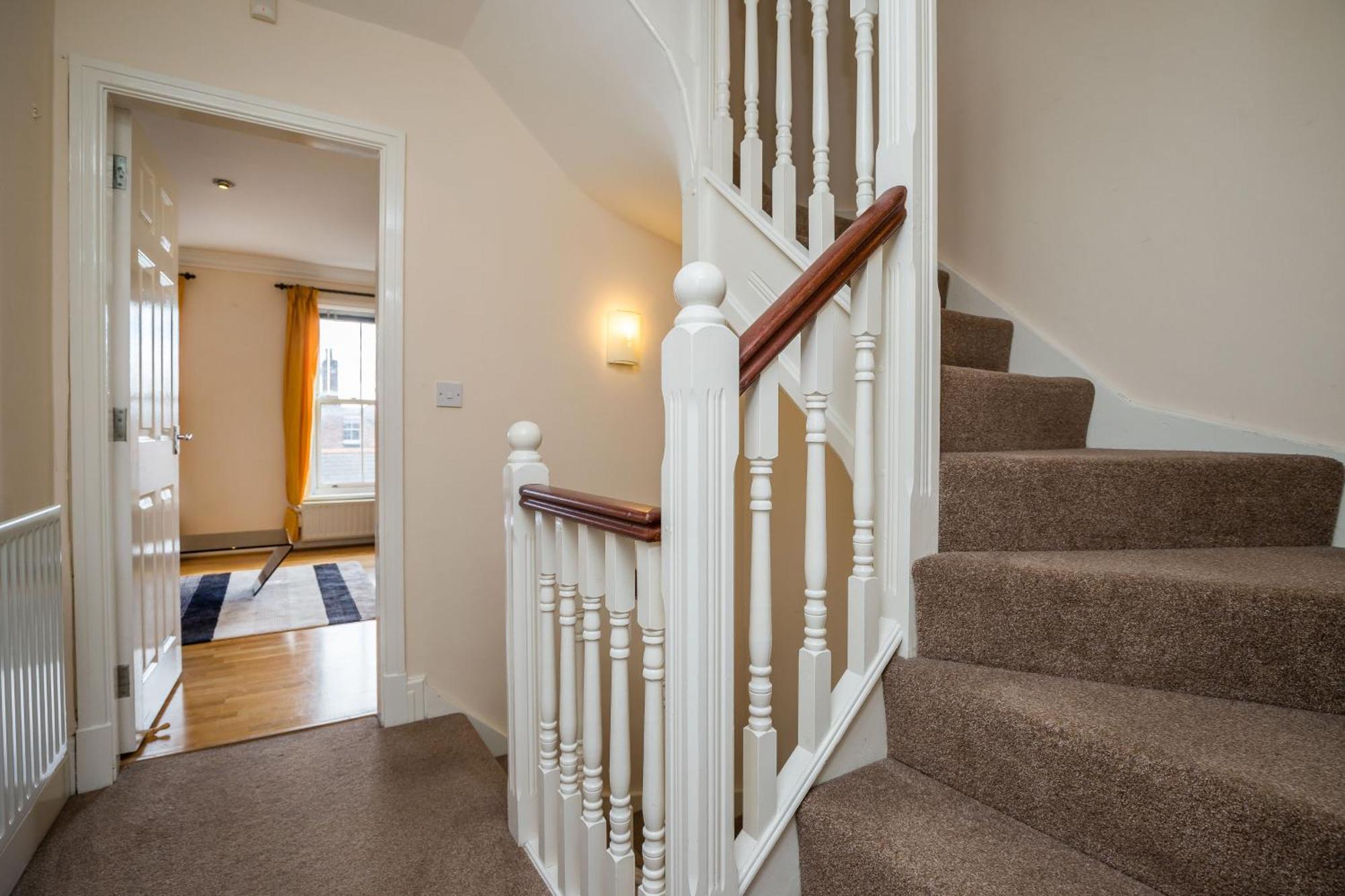 Hotel Spacious, 3 Bed House For 6 In Central Chester Zewnętrze zdjęcie
